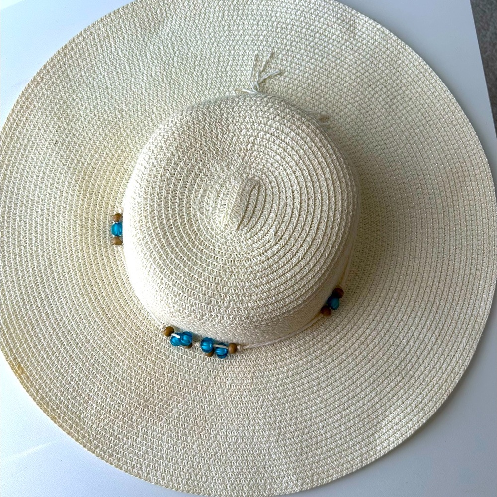 Elegant Cream Sun Hat with Blue Accents